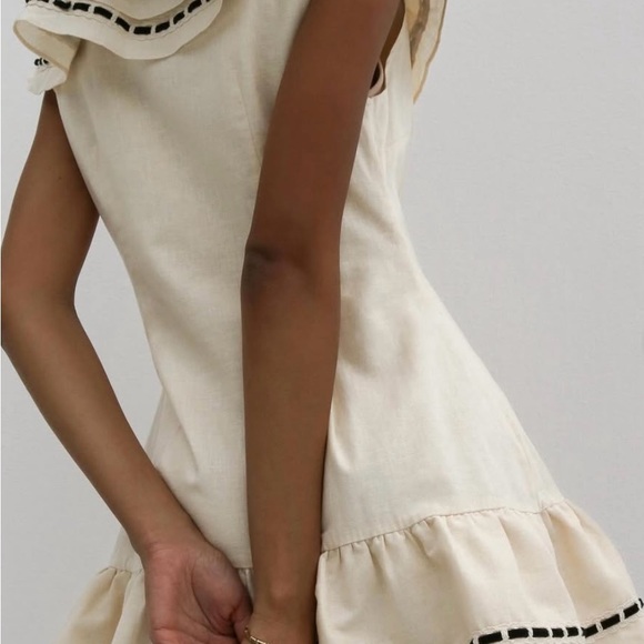 Cream Ruffled A-line Mini Dress - Picture 4 of 6